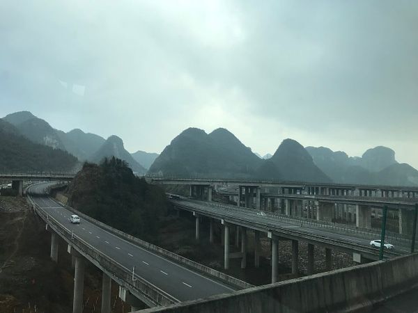 Expressways in Guizhou. Source: Wikimedia Commons, CC BY-SA 4.0, by Esiymbro