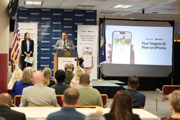 Apple Wallet adds driver’s licenses and IDs for Virginia residents