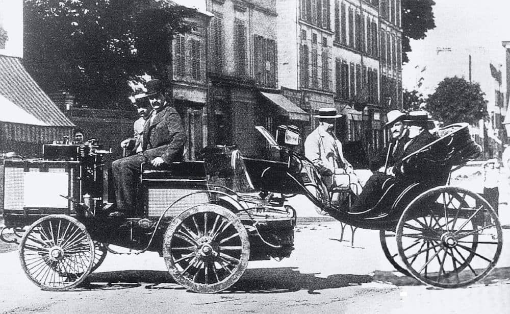 Count Albert de Dion driving De Dion, Bouton & Trépardoux steam tractor at 1894 Paris-Rouen race