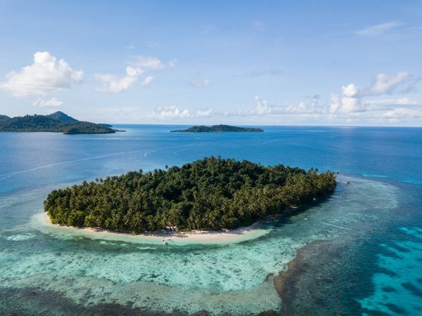 Tracing an Unknown Island Resort Through GEOINT