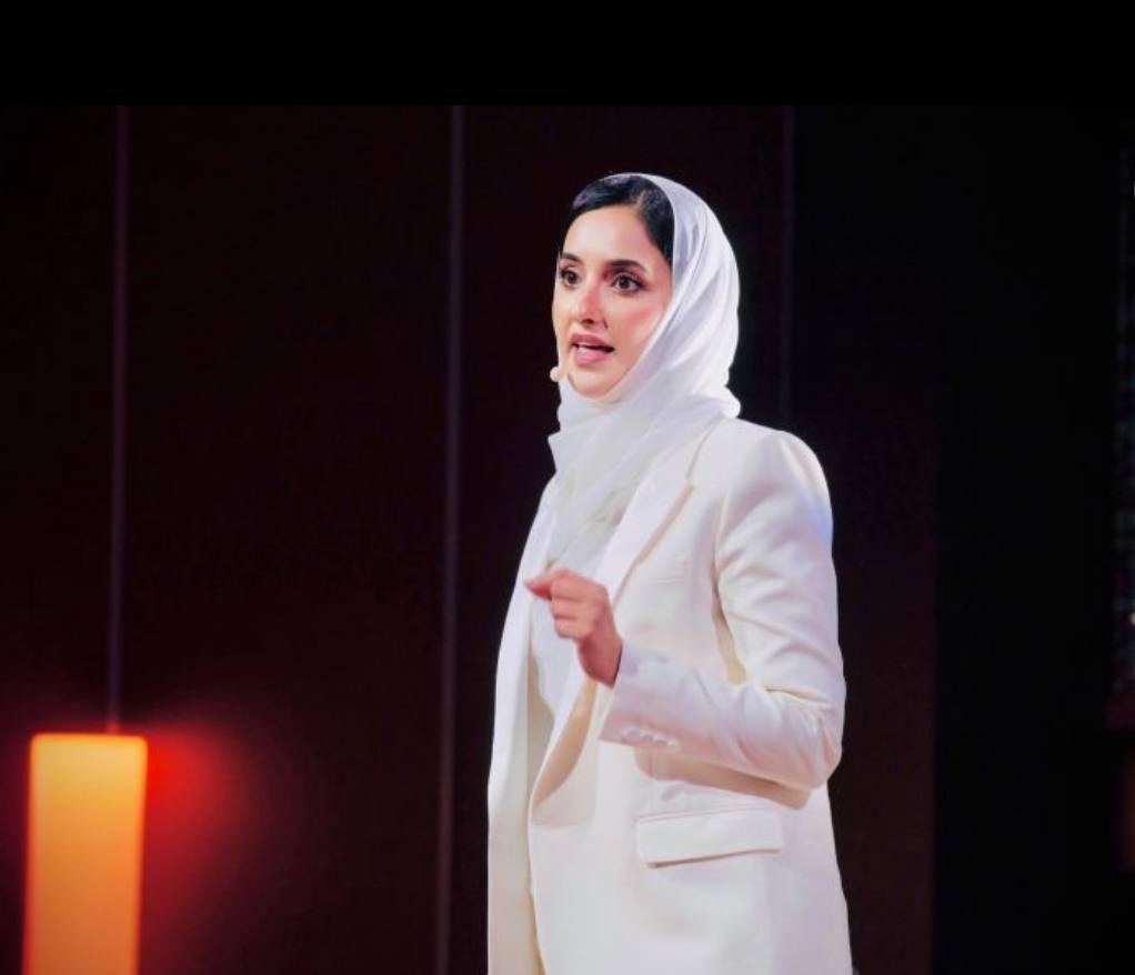 🇦🇪 Эбтесам Аль-Мазруи: если ИИ обучается на данных США, он не работает для 80% планеты