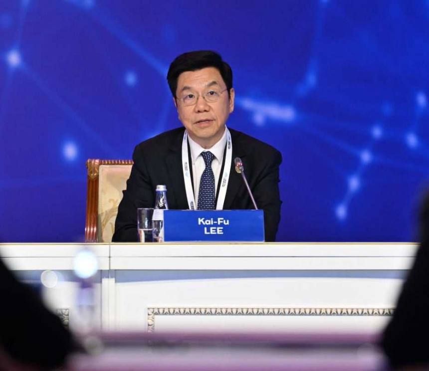 🇨🇳 Ли Кай Фу: елдің Силикон алқабынан қалай қуып жетерін білетін адам