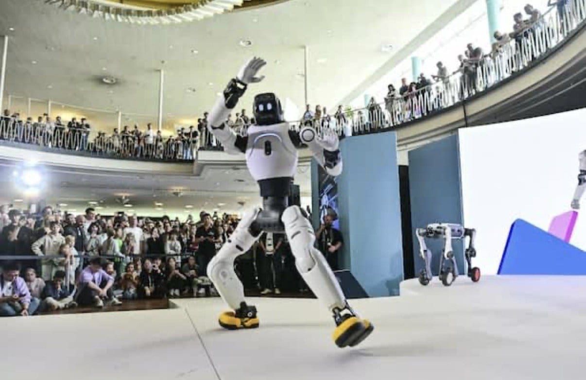 Қытай роботтары IFA 2026 көрмесін басып алды, бірақ практикалық пайданы дәлелдей алмады