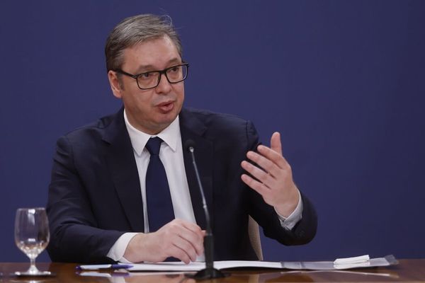 Srbija očekuje važne vesti o Naftnoj industriji Srbije (NIS)