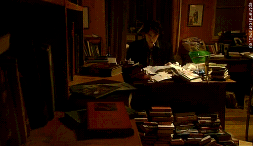 gif tir&eacute; de la s&eacute;rie Black Books