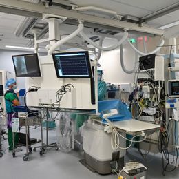 MIT researchers train an AI on each patient's own scan to guide keyhole surgery