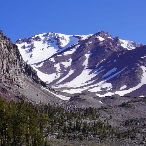 Hikers stranded overnight on Mount Shasta after planning climb with Gemini