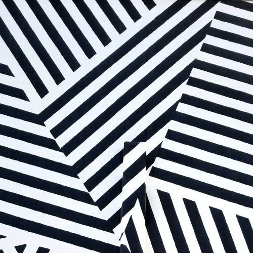 Simple repeating patterns can make self-driving cars and robots misjudge distance
