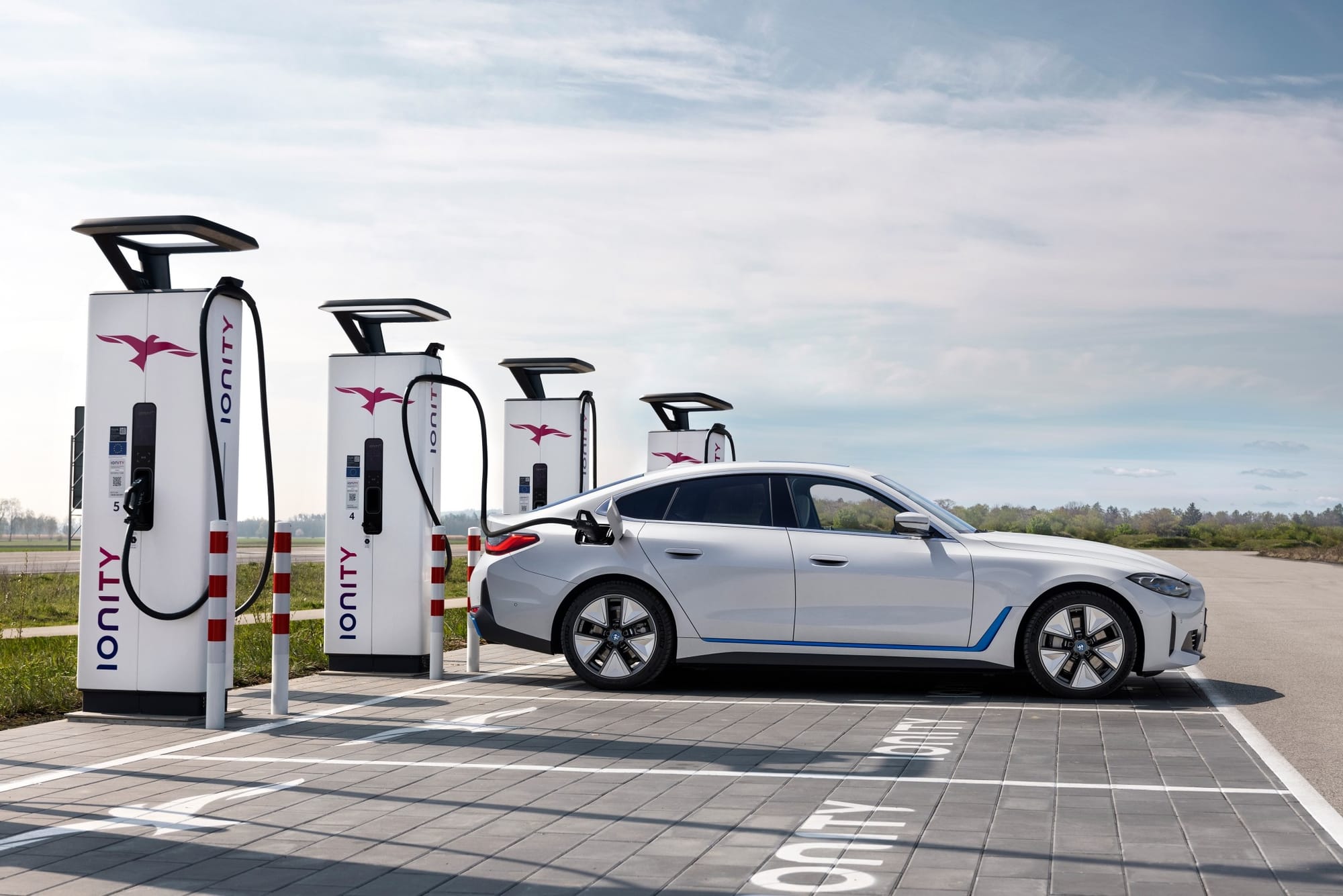 2022 BMW i4 | BMW