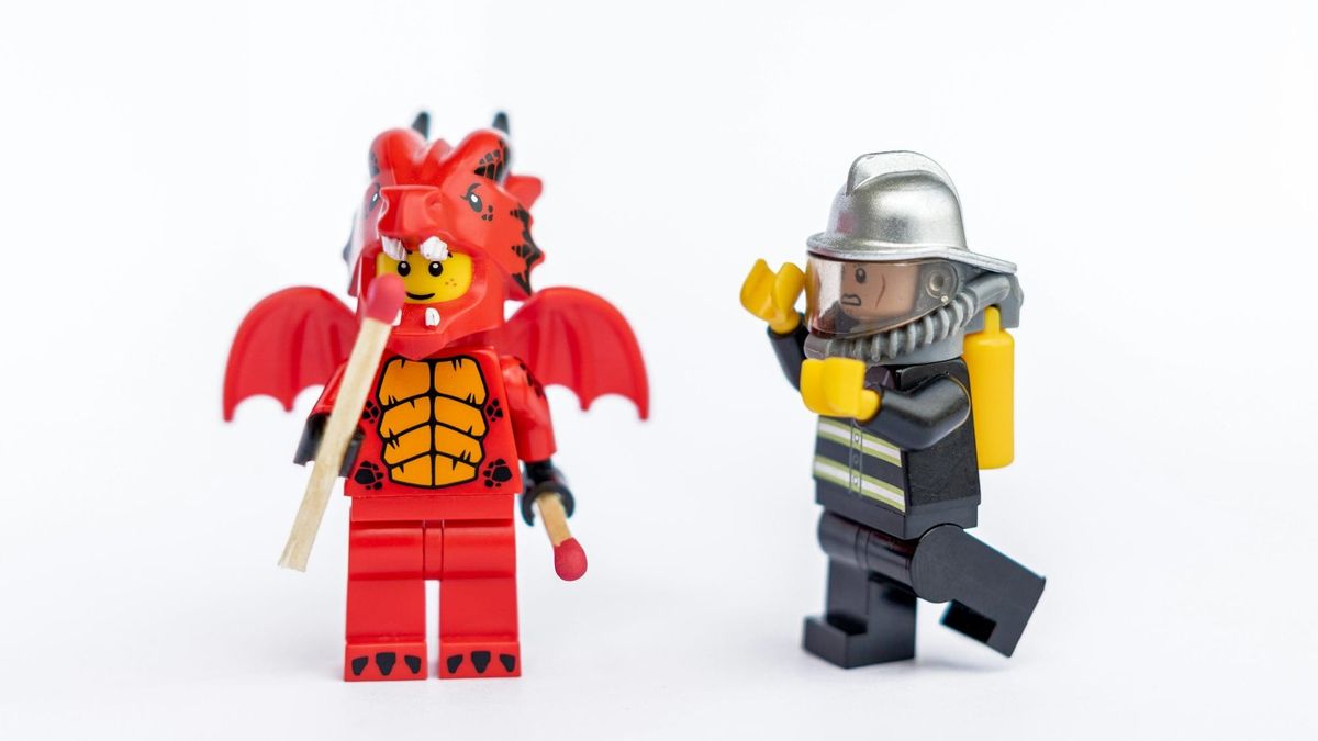 The question of children in actual play