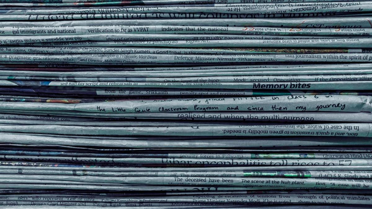 How does tabletop journalism function today?