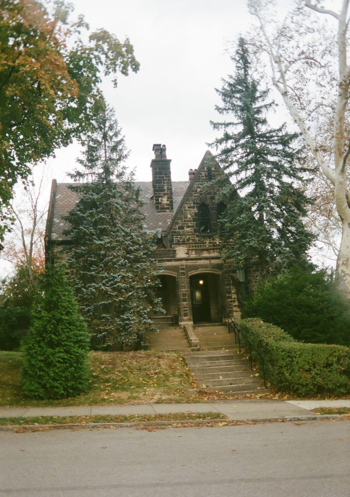 A spooky looking house in Pittsburgh