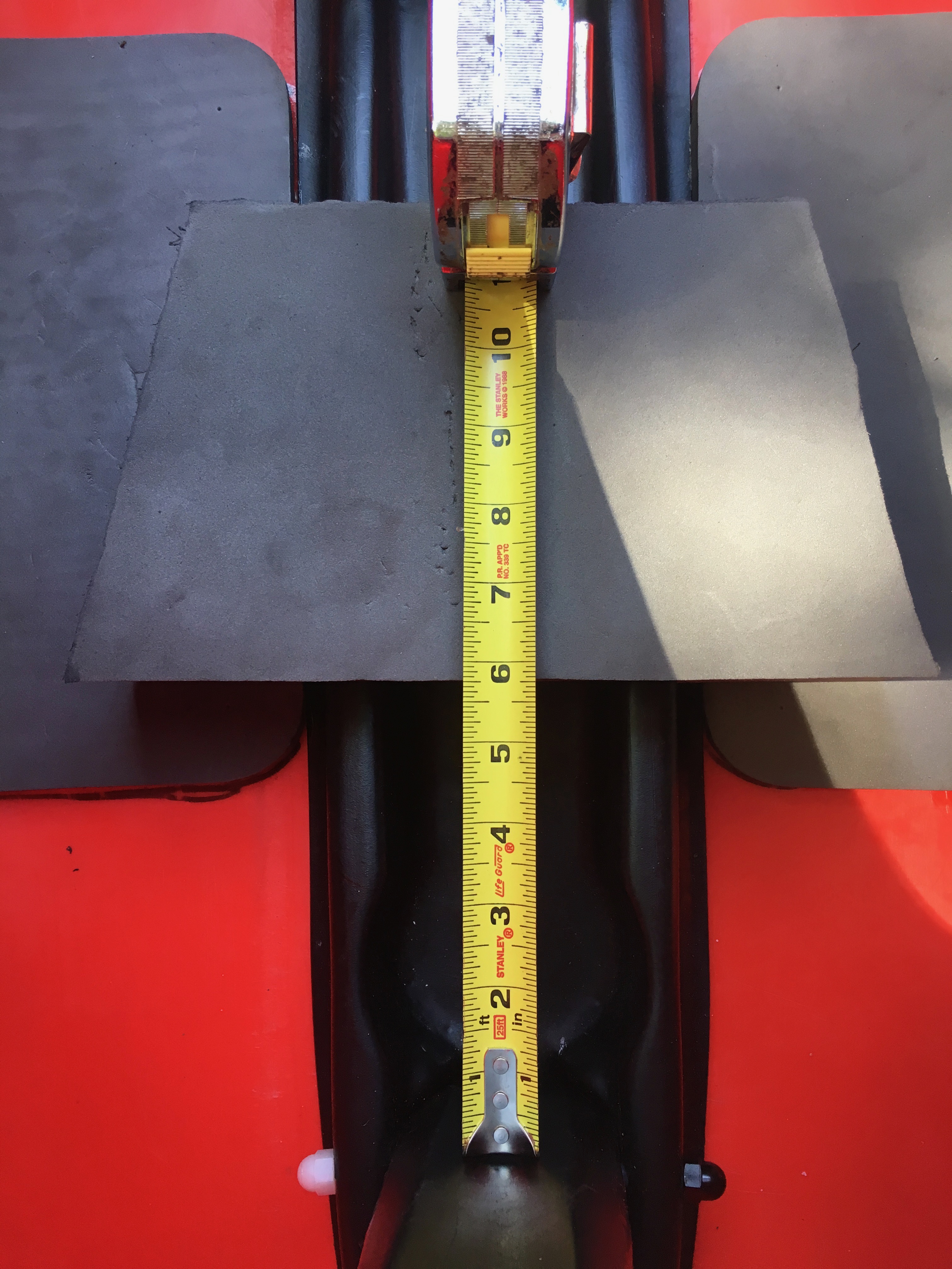 Knee spreader in place