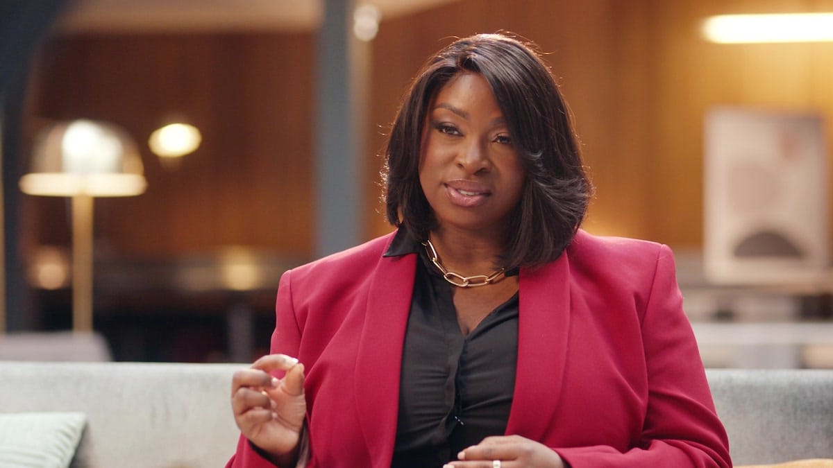 Morin Oluwole teaching her Augment class.