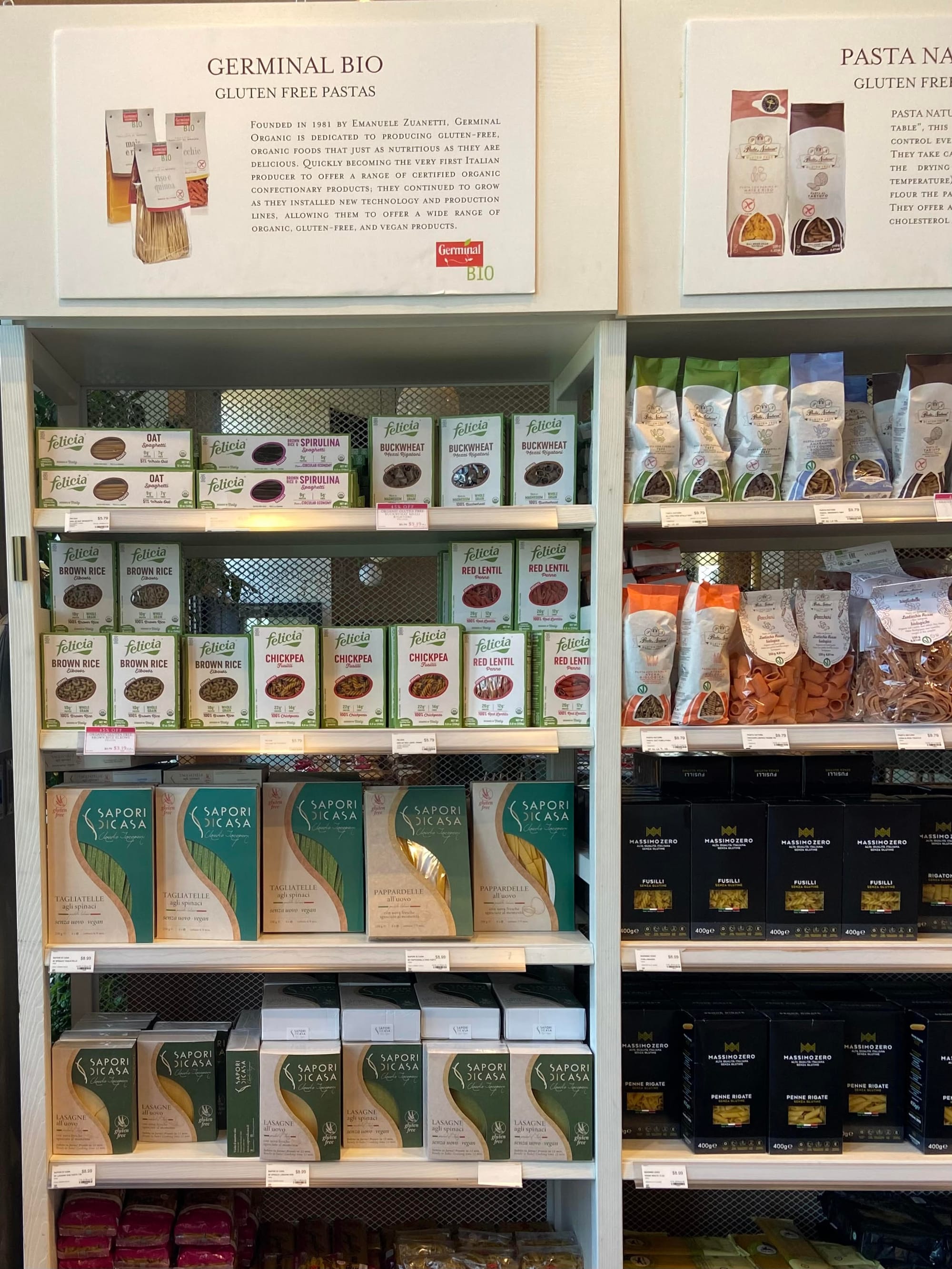 boxes of gluten-free pasta on shelves, including from the brand Felicia
