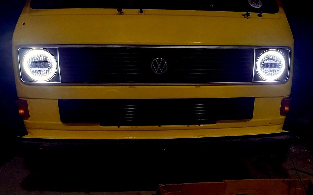 Ein VW T3 fährt elektrisch