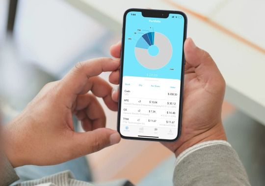 Sneak peek at the portfolio screen in Pasiv