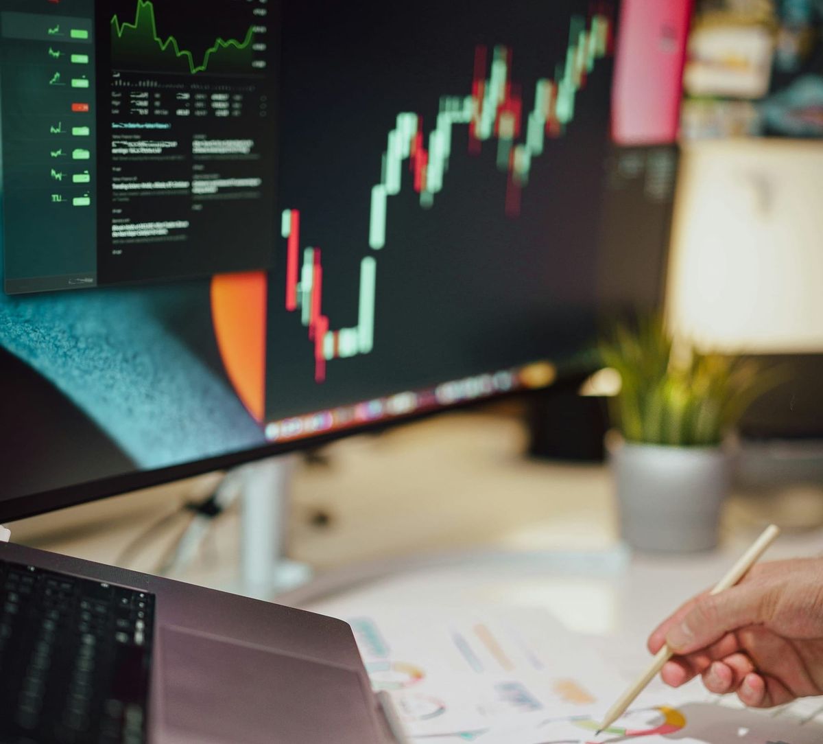 ETF vs Mutual Funds: Which is Better for Millennials in 2026?