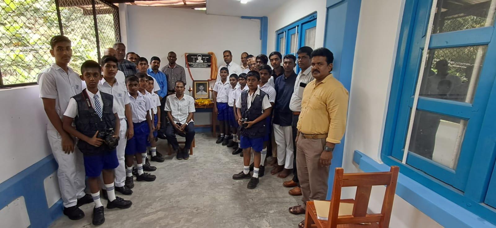 Sanjeevan’s batchmates, current students of Jaffna Hindu College, along with teachers and the principal, at the dedication ceremony. Seated at the front is Sanjeevan’s father.