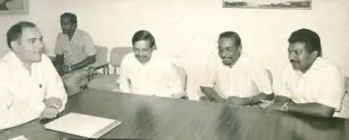 Rajiv Gandhi with LTTE leader Velupillai Prabhakaran and LTTE ideologue Anton Balasingham during negotiations in New Delhi in the late 1980s