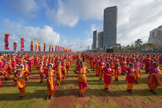 In Colombo, 5,000 Bharatnatyam Dancers Move in Unison—and Into the Record Books
