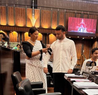 Archchuna Joins Opposition in Black-Armband Protest Over Negombo Prison Deaths