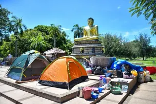 Sri Lanka’s Top Buddhist Prelates Step In as Monks End Sit-In for Jailed Firebrand