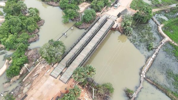 Residents of Mullaitivu Appeal to India for Permanent Bridge After Temporary Structure Faces Restrictions