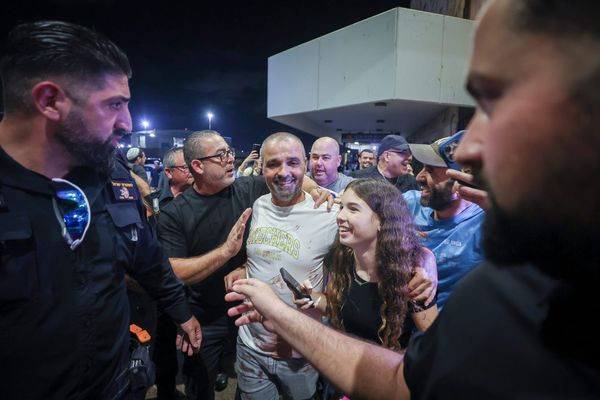 Inside the Terrifying Moments Passengers Fought to Save Flight 1073