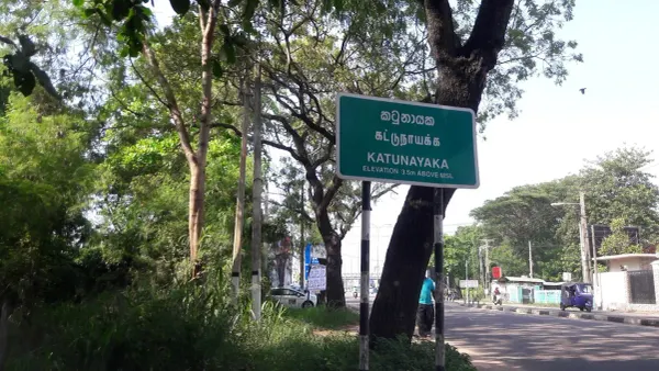 Rs. 5,000 for a Rs. 400 Ride: Tamil Travelers Warn of Airport Tuk-Tuk Fares