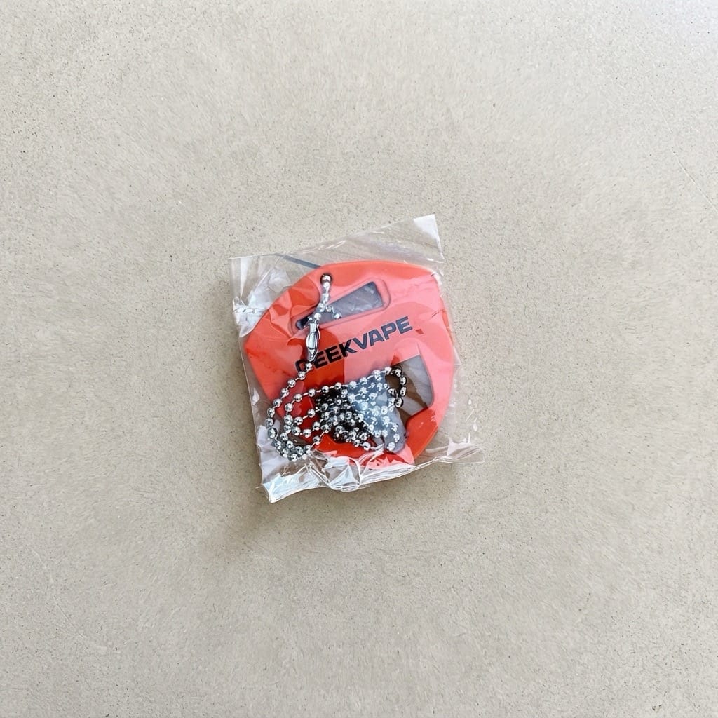 Porte-clés Geekvape rouge avec chaînette inclus dans le Lucky Bag