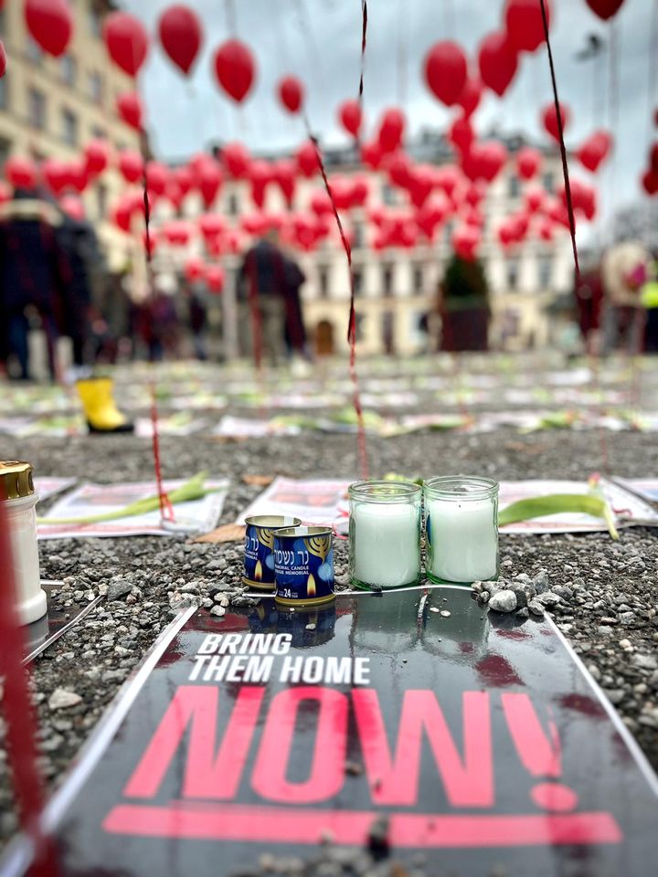 17/11: Bring Them Home Vigil in Sweden