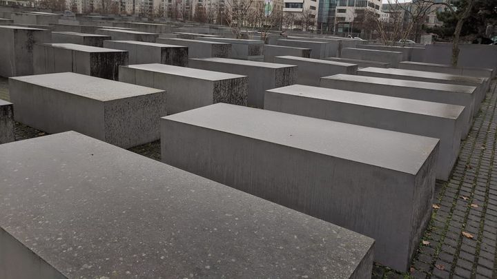 A Misused Commemoration: Kristallnacht and Political Opportunism