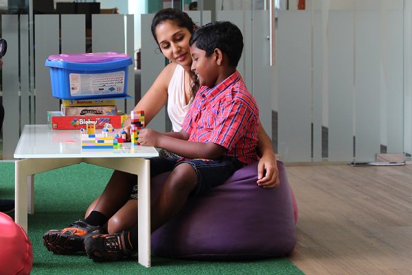 Ayishwariya-and-Padmaloshn.jpg Ayishwariya-and-Padmaloshn.jpg