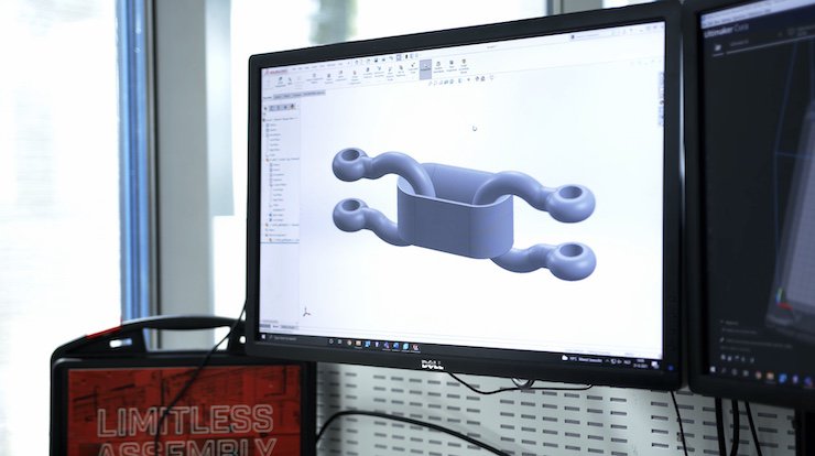 CAD Geometry of the O-shaped link