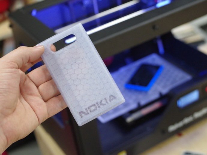 White/Transparent Makerbot Lumia Cover