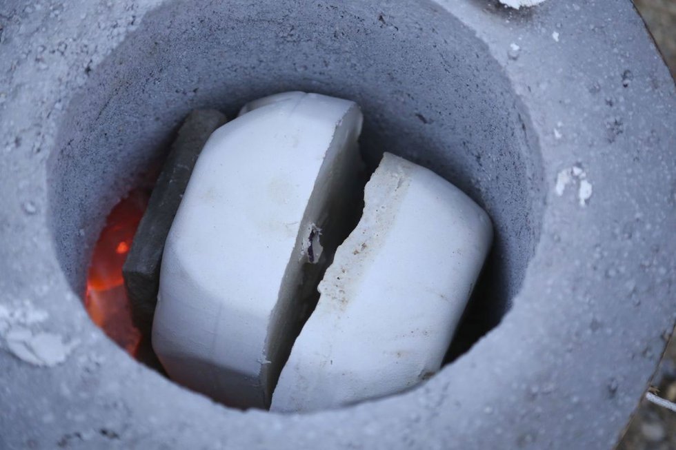 The set moulds in a furnace