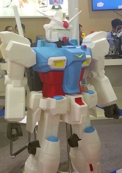 3D Printed Gundam Robot at TCT Asia