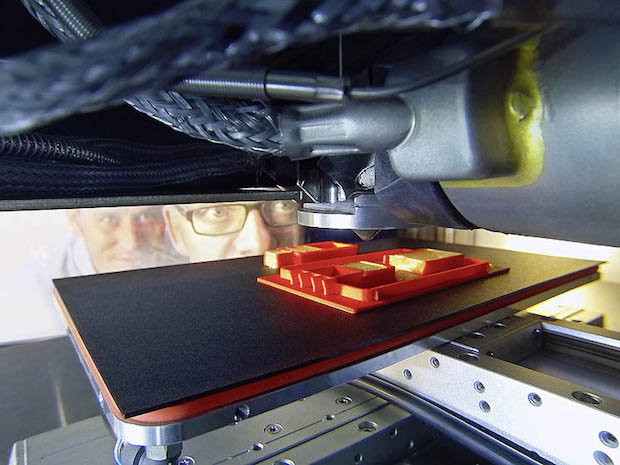 ARBURG Freeformer build chamber