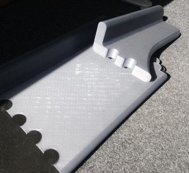 Airbus Helicopters Tail and connecting part of the step