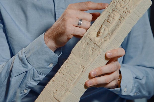 Google Arts and Culture Strat J750