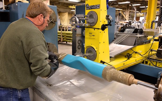 Filament winding on 3D printed washout tooling.jpg