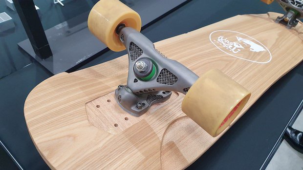 Mitsubishi skateboard