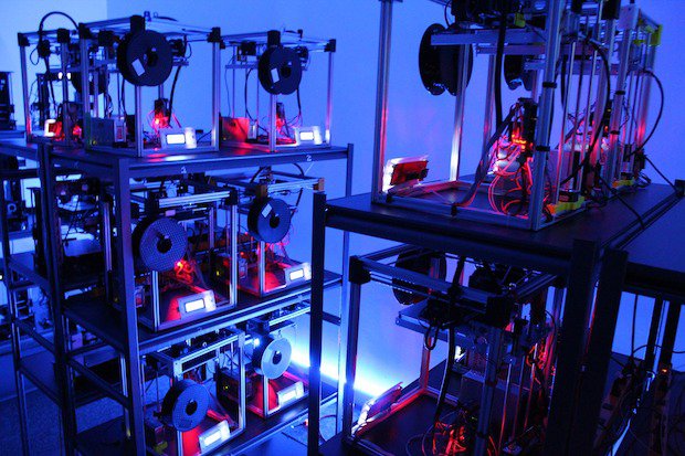 Slant 3D - 3D printer farm.jpg