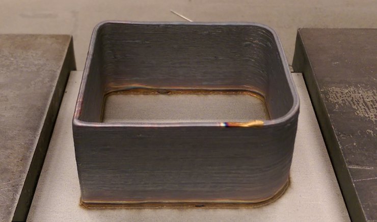 Final distortion-compensated component.png