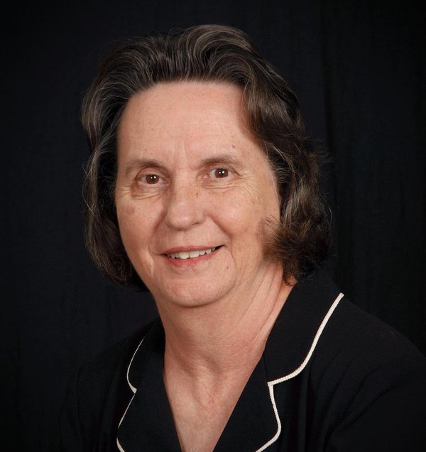 Elaine Hunt.jpeg