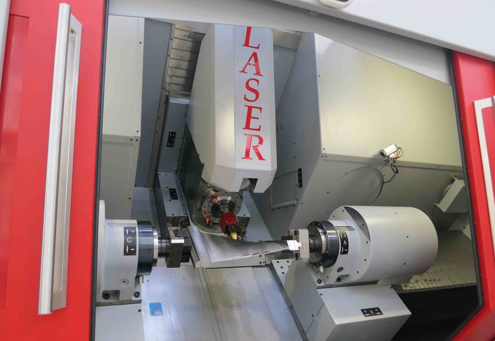 Hybrid Machine Tools