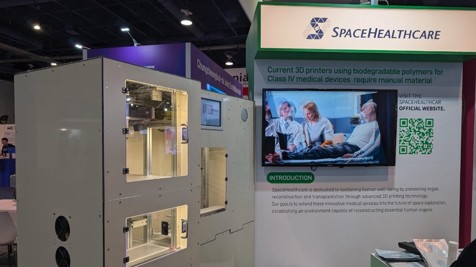 SpaceHealthcare medical 3D printer at CES 2025