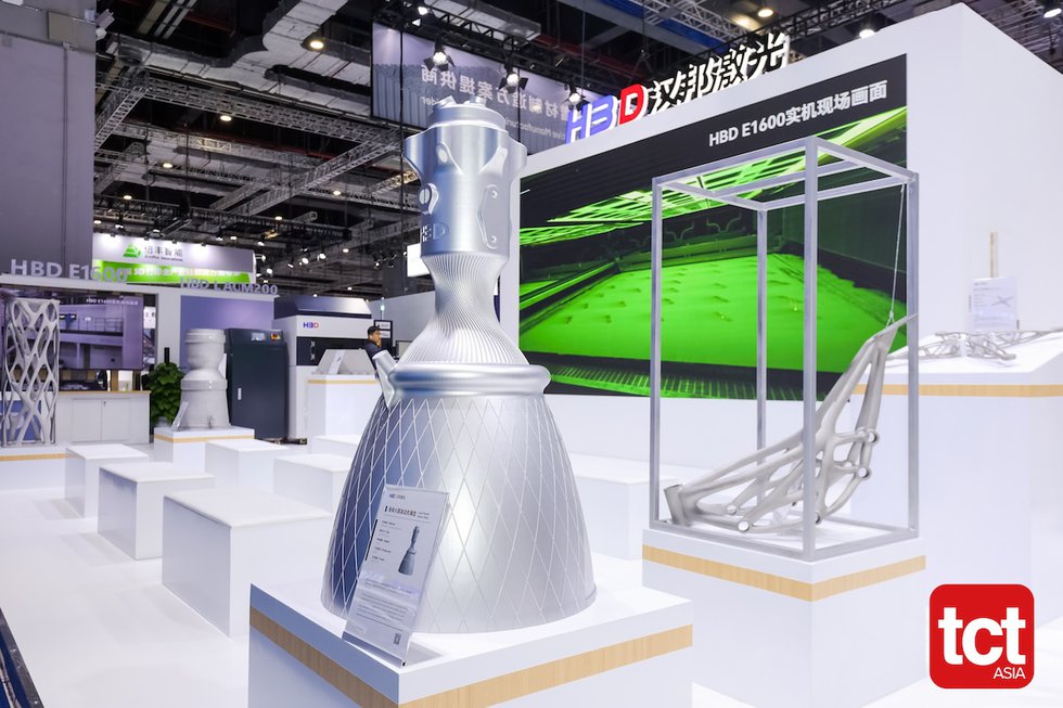 Liquid rocket engine model HBD.jpg