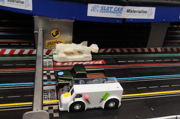 Materialise Slot Car Races